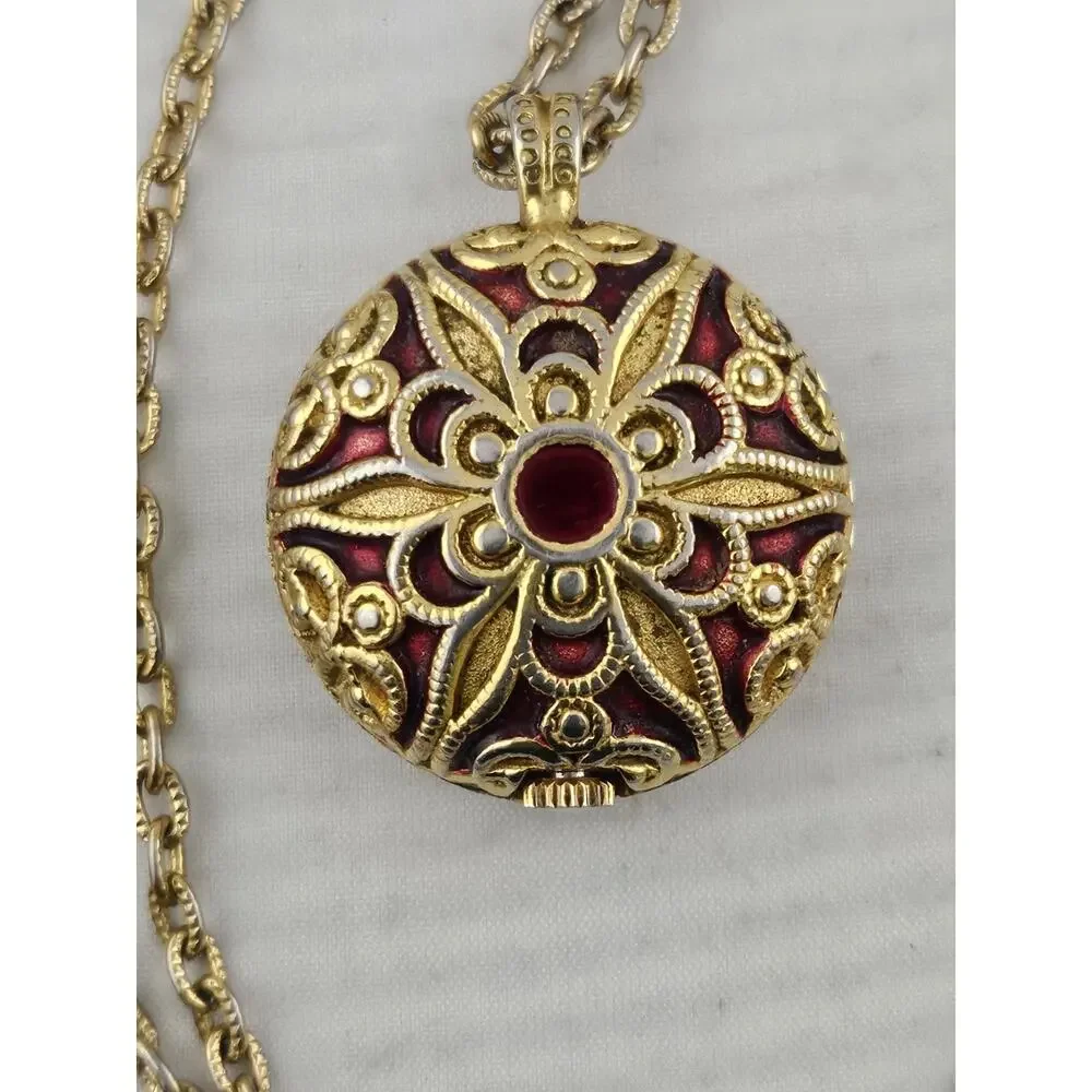 Pencron this gorgeous